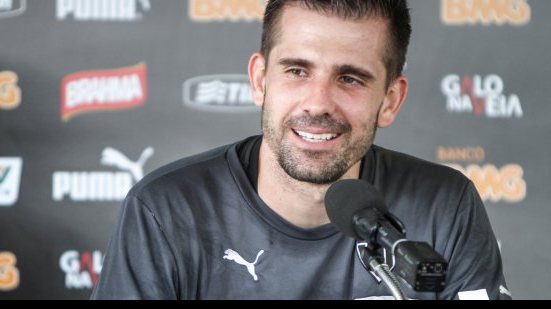 Imagem Goleiro do Galo acredita em Vitória ofensivo no Horto: “Está precisando pontuar”
