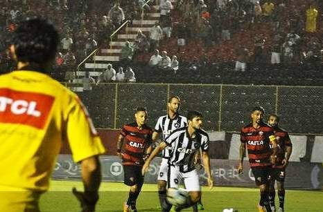 Imagem Botafogo pede e CBF altera horário de duelo contra o Vitória no próximo domingo