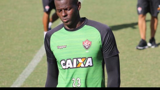 Imagem Caíque comemora boa atuação, assistência e triunfo sobre o Atlético-MG
