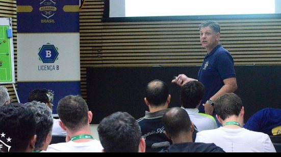 Imagem FBF anuncia inscrições para Curso Licença B de técnico de futebol da CBF