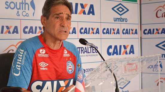Imagem Carpegiani revela que pode sacar Rodrigão e diz que vai tentar impor jogo contra o Palmeiras
