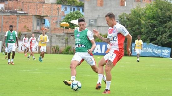 Imagem Treinos de bola parada e tático marcam trabalhos do Bahia antes de viagem para São Paulo