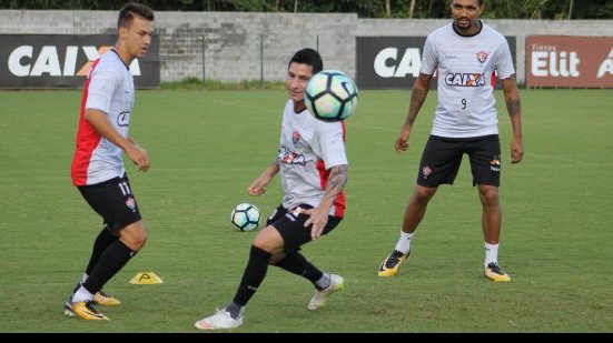 Imagem Mancini comanda treino fechado de olho no Sport