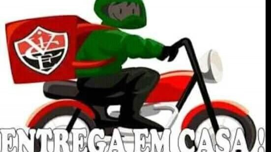 Imagem Após novo vexame no Barradão, tricolores não perdoam nas redes sociais: “Entrega em casa”