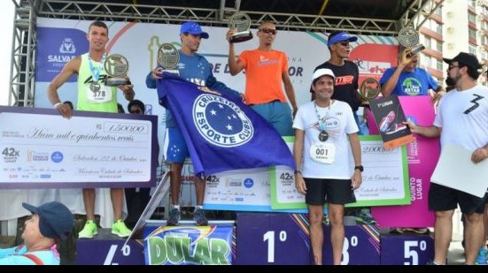 Imagem Maratona Cidade de Salvador: Gari vence prova de 21km
