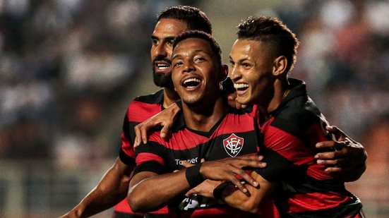 Imagem Palmeiras inicia conversas para comprar principal jogador do Vitória