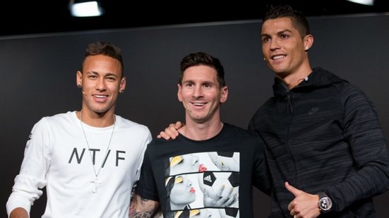 Imagem Neymar enfrenta Messi e CR7 como único brasileiro em premiação da Fifa