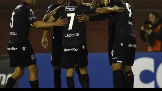 Imagem Lanús consegue virada histórica sobre o River e vai à final da Libertadores