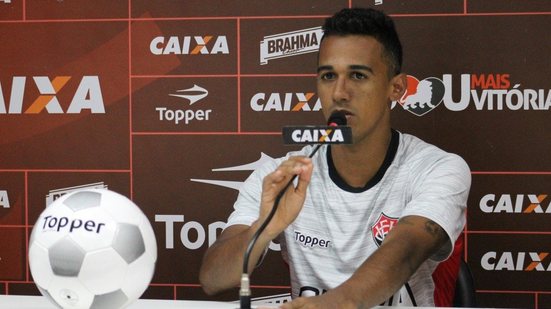 Imagem Juninho fala sobre pressão na reta final do Brasileirão e partida contra o Vasco