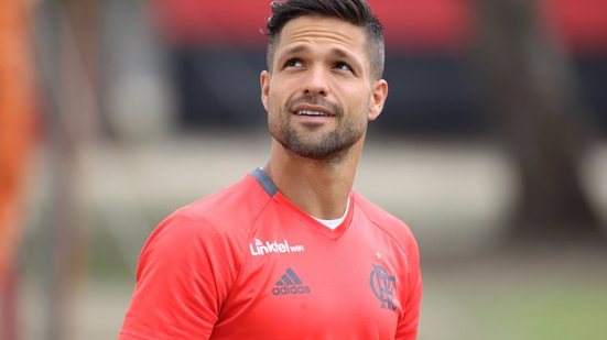 Imagem Vetado da Seleção! Diego sente dores na coxa e não enfrenta Japão em amistoso