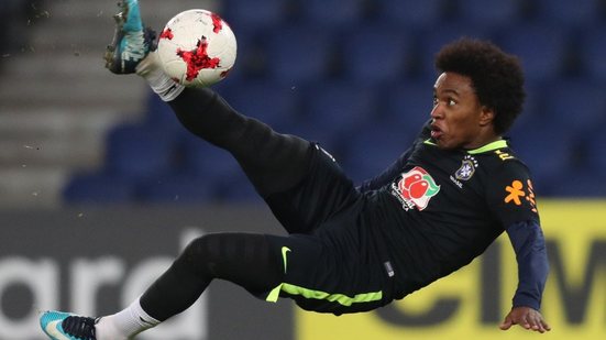 Imagem Mais um no rodízio: Willian vestirá a braçadeira do Brasil em amistoso contra o Japão