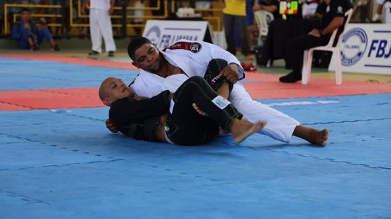 Imagem Atleta de jiu-jitsu viaja para representar o estado em campeonato internacional 