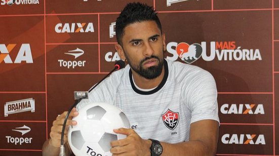 Imagem Tréllez projeta quatro próximos jogos do Vitória como: "Mais importantes da carreira de cada um"