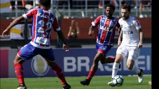 Imagem Lutando por vaga na Libertadores, Bahia recebe Santos na Fonte Nova
