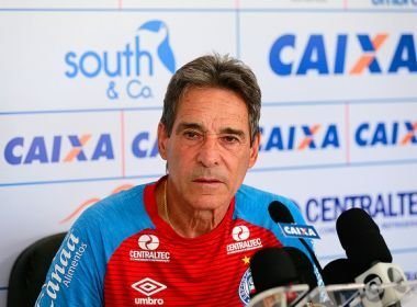 Imagem Carpegiani pede cabeça erguida e lamenta derrota: “As coisas não deram certo”