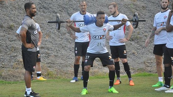 Imagem David será reavaliado nesta terça-feira (28) e é dúvida para pegar o Flamengo