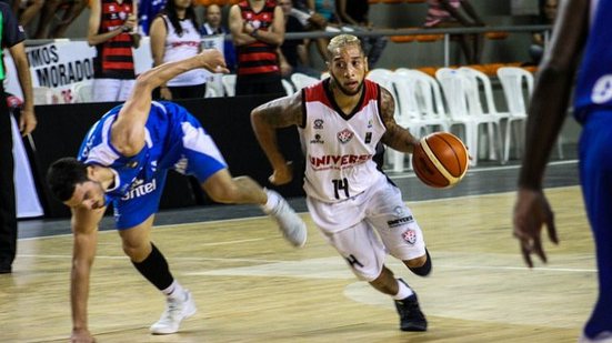 Imagem Universo/Vitória faz sua primeira partida em casa pelo NBB 10, nesta quarta-feira (29)