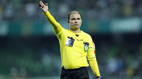 Imagem São Paulo x Bahia: Elmo Alves Resende Cunha apita partida no Morumbi