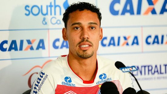 Imagem Edigar Junio promete lutar por vaga na Libertadores: "Enquanto a gente puder, a gente vai buscar"