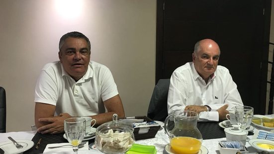 Imagem Tudo pelo poder! Ex-desafetos, Carneiro e Alexi hoje são melhores amigos