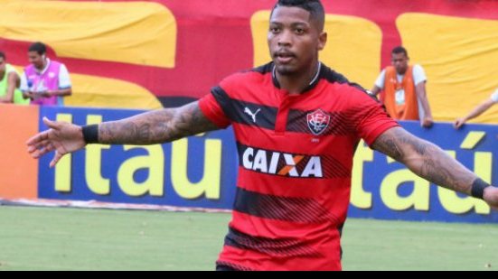 Imagem Presidente do Grêmio revela que Marinho foi oferecido: "está em exame"