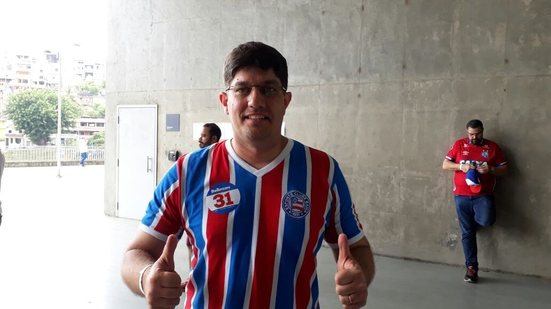 Imagem Carlos Rátis comemora democracia no Bahia: "Felicidade renovada"