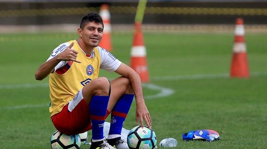 Imagem Bahia negocia contratação em definitivo do volante Edson