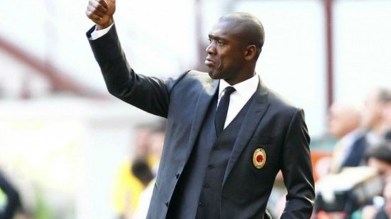 Imagem Atlético-PR busca patrocínio para bancar chegada de Seedorf, diz site