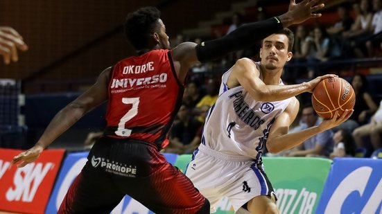 Imagem Pinheiros acerta cesta de três pontos no fim e derrota Vitória pelo NBB