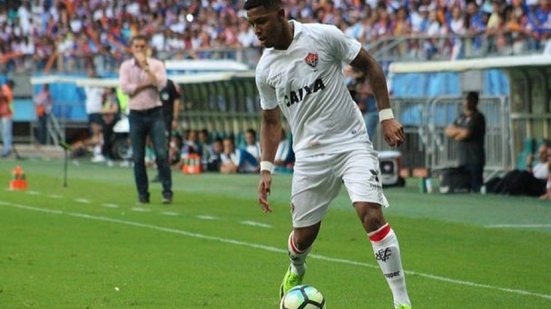 Imagem Direção do Cruzeiro revela ter conseguido investidor para comprar atacante do Vitória