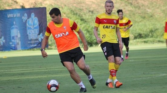 Imagem Negociação avança e Vitória deve manter André Lima; Uillian Correia também fica no Barradão
