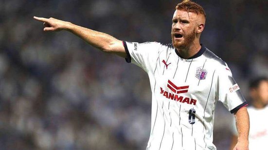 Imagem Jogando no Japão "o triplo do que jogava no Brasil", ex-Bahia pede olhares de Tite
