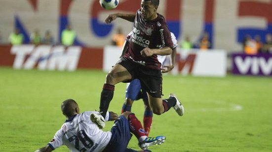 Imagem Grêmio negocia contratação de zagueiro ex-Bahia 