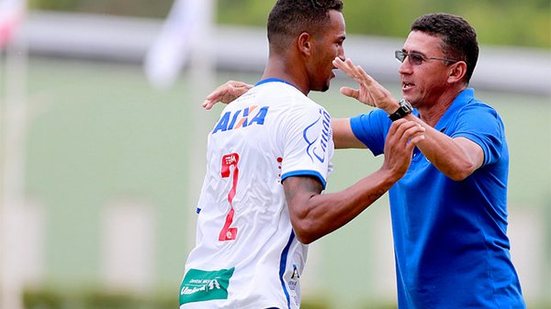 Imagem Aroldo Moreira fala sobre classificação do Bahia Copa São Paulo: "A confiança é grande"'