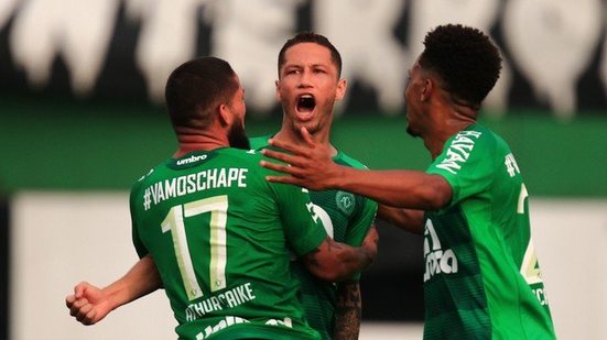 Imagem Vitória está próximo de anunciar jogador que atuou com Mancini na Chapecoense