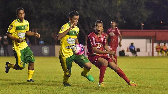 Imagem Treinador da Copa SP pede demissão após receber proposta para entregar jogo