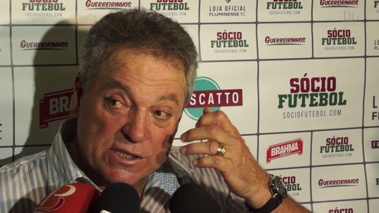 Imagem BMW falhando... Abel Braga confirma que Henrique Dourado não quer mais continuar no Fluminense