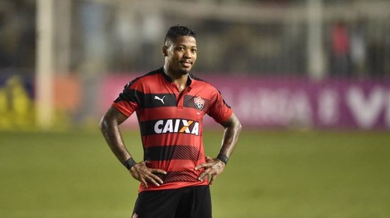 Imagem Sem acordo! Clube chinês "barra" ida de Marinho para o São Paulo