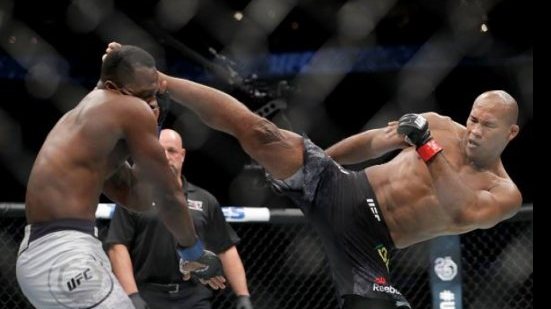 Imagem Nocaute no primeiro round rende prêmio de R$ 157 mil a Jacaré no UFC