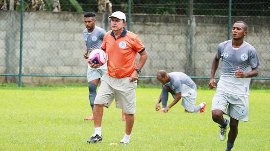 Imagem Velho conhecido! Atlântico anuncia contratações de goleiro e experiente volante ex-Vitória