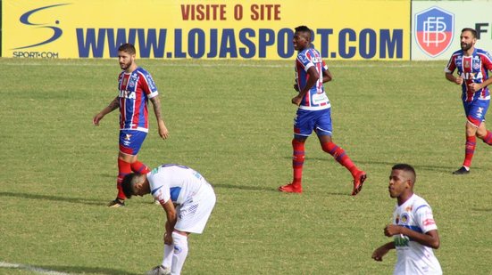 Imagem Tá osso! Com um a menos desde o 1º tempo, Bahia empata com o lanterna do Baianão, fora de casa
