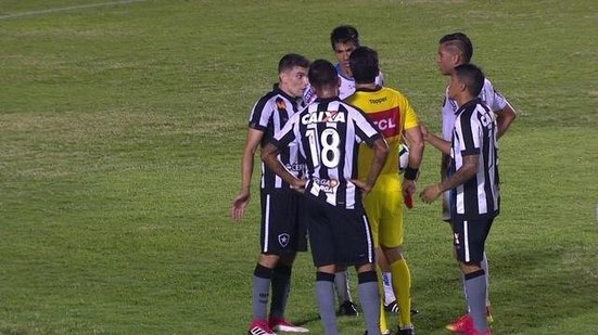 Imagem Eliminação do Botafogo na Copa do Brasil pode ajudar time baiano a avançar e faturar uma bolada