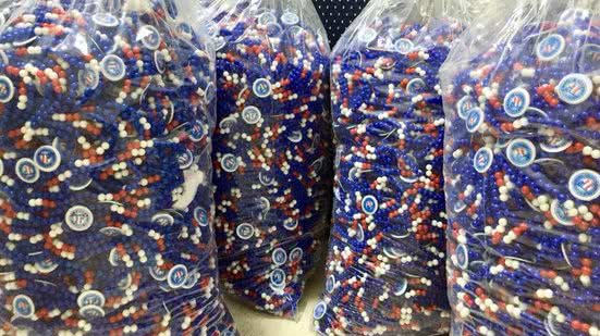 Imagem Ação de Carnaval: Bahia distribuirá colares tricolores para sócios no jogo de hoje