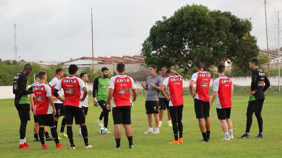 Imagem Buscando se isolar na liderança da Copa do Nordeste, Vitória enfrenta o ABC neste sábado (10)