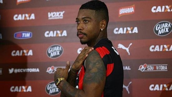 Imagem Xodó da torcida do Vitória, Marinho fala sobre carinho pelo clube e elogia o bom início de temporada