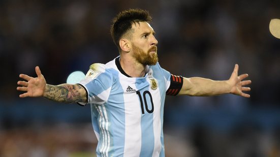Imagem Visando a Copa, presidente da AFA pede para Messi jogar menos pelo Barcelona