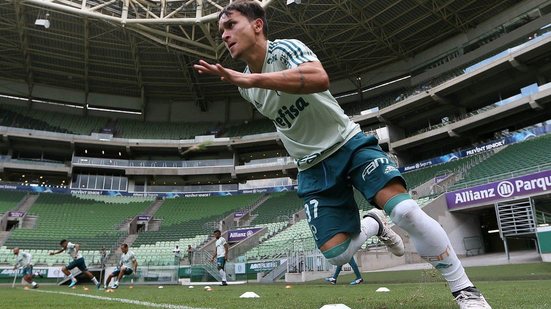 Imagem Atacante que interessa ao Vitória passará por cirurgia no tornozelo e fica ainda mais longe do Leão