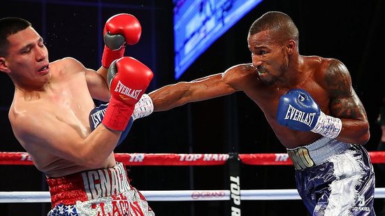 Imagem Ele é barril, pai! Baiano Robson Conceição vence sua sexta luta no boxe profissional