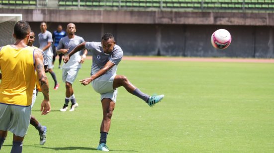 Imagem Com estreia de Eduardo Bahia e Bida de meia, Atlântico recebe o Jacobina neste sábado