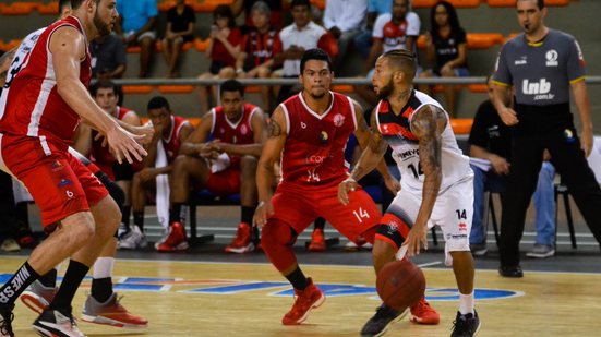 Imagem Contra o líder! Após triunfo diante do Campo Mourão, Universo/Vitória enfrenta o Paulistano pelo NBB